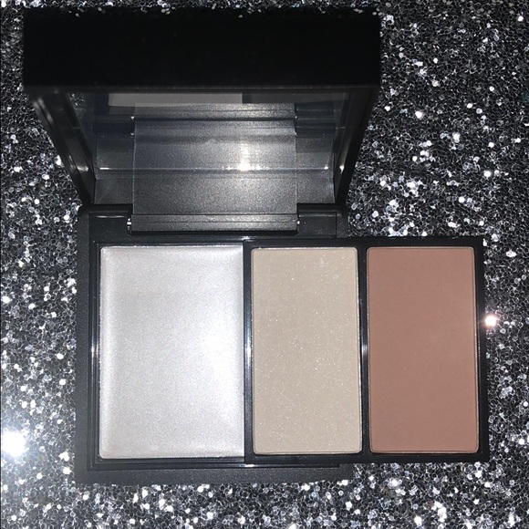 MAC Cosmetics Other - MAC Contour Palette - Light